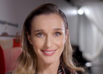 Το “Εορταστικό φόρεμα” στις «Ιστορίες μόδας με την Κάτια Ζυγούλη»