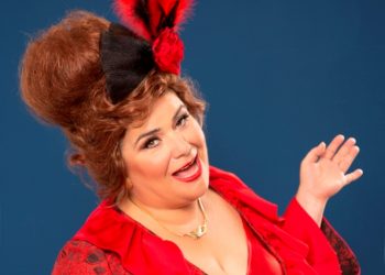 Η  Ευτυχία Φαναριώτη από το Α ως το Ω: “Όταν βιώνω τη ζωή μου αγαπώντας, είμαι ευτυχισμένη”