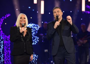 Πρωτοχρονιά με τον Αντώνη Ρέμο και την Ρούλα Κορομηλά