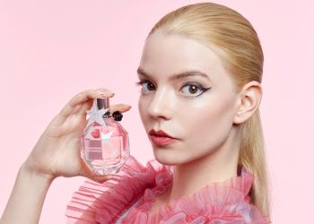 H Anya Taylor-Joy αποτελεί το έμβλημα του Flowerbomb