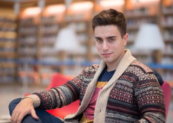 Ο Γιάννης Χατζηγεωργίου από το Α ως το Ω: “Θέλω να ζω σε έναν όμορφο κόσμο. Μπορώ;”