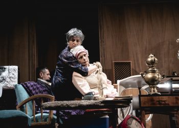 “Οι τρεις αδελφές” ξανά στο διαδίκτυο