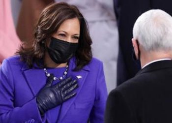 Ορκωμοσία Biden: Τι φόρεσε η Kamala Harris και ποιος ο συμβολισμός των επιλογών της