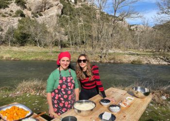 Η Δέσποινα Βανδή στα πιο όμορφα μέρη της Ελλάδας