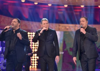 Στράτος Διονυσίου: 30 χρόνια μετά αφιέρωμα στο “Σπίτι με το Μega”