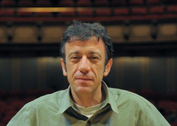 Δημοτικό Θέατρο Πειραιά: Αφηγήσεις στα FM