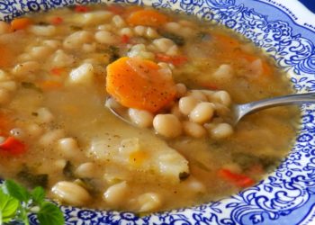 Παύρη συνταγή για λευκή φασολάδα