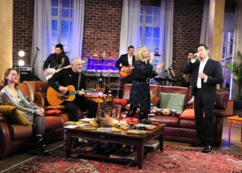 Ο Μάριος Φραγκούλης και η Ελεωνόρα Ζουγανέλη στο «Μουσικό Κουτί»