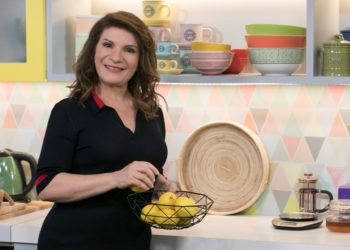 Αργυρώ Μπαρμπαρίγου: “Πάντα θέλω να γεύομαι καινούργια πράγματα”