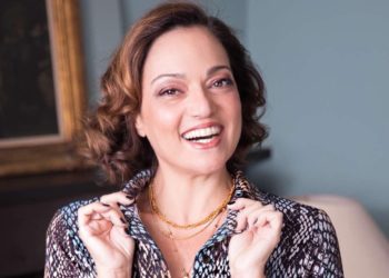 H Eλένη Καρακάση από το Α ως το Ω: “Στενοχωριέμαι όταν κάποιος δεν με «πάει», αλλά σε όποιον αρέσουμε!”