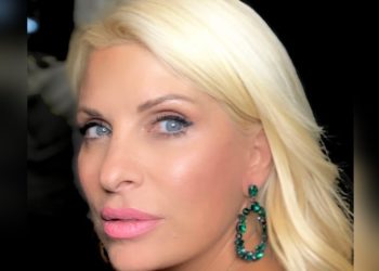 Ελένη Μενεγάκη: Επιστρέφει στην τηλεόραση