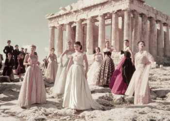 Dior: Και πάλι στην Ακρόπολη