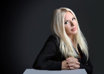 Αννίτα Πάνια: Όλα όσα είπε στη σπάνια τηλεοπτική της συνέντευξη