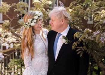 Κρυφός γάμος για τον Μπόρις Τζόνσον και την Κάρι Σίμοντς