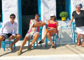 Νάξος: Γαστρονομική εμπειρία με γραβιέρα και “Άγριες Μέλισσες”