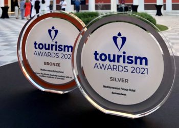 Mediterranean Palace: Διπλή βράβευση στα Tourism Awards 2021