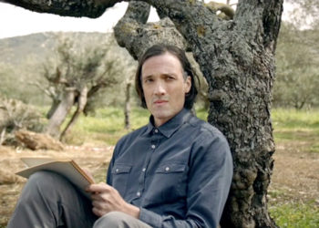 Kαρτ Ποστάλ: Η νέα σειρά της  Βικτόρια Χίσλοπ 