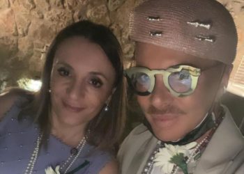 Πάρτι έκπληξη με διοργανωτή τον Λάκη Γαβαλά