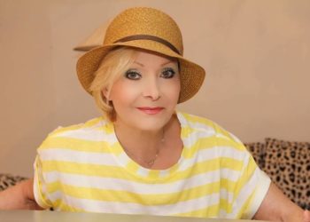 H Nέλλη Γκίνη από το Α ως το Ω: “Γινόμαστε πιο μοναχικοί και πιο ξένοι”