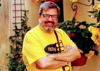 Ο Θανάσης Σταυρόπουλος από το Α ως το Ω: “Η μονάδα αντικατέστησε το όλον, πιστεύουμε πια μόνο στον εαυτό μας και όχι στο εμείς”