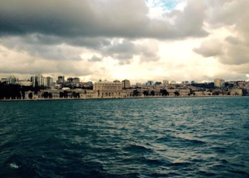 Φωτογραφική έκθεση της Ευανθίας Ρεμπούτσικα στο Δημοτικό Θέατρο Πειραιά σε συνεργασία με το Project {Just/Art}*