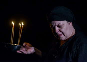 Κερδίστε προσκλήσεις για την “Κυρά της Ρω” με την Φωτεινή Μπαξεβάνη