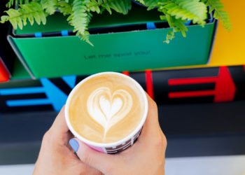 Πρόσωπα και πράγματα να δουν τα μάτια σας