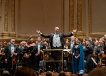Γιάννης Χατζηλοΐζου & Φιλαρμονική Αθηνών: Δύο χρόνια από την «Ελληνική Ανάσταση» στο Carnegie Hall.