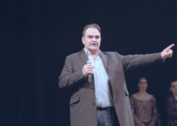 Ο  Λεωνίδας Λοϊζίδης από το Α ως το Ω: “H ωραία παράσταση είναι το όνειρο κάθε δημιουργού”