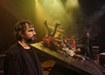 “O Ρινόκερος” στο Θέατρο Κιβωτός