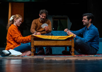 Οι ναυαγοί: Το πρώτο έργο της Ηρώς Μπέζου στο Θέατρο Τέχνης