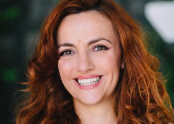 Η Αλίνα Κωτσοβούλου από το Α ως το Ω: “Τα ήθη και τα έθιμα είναι μέρος της κουλτούρας μας, με εκφράζουν και τ΄ακολουθώ”