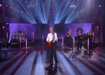 Ο Κώστας Τουρνάς στο “Σπίτι με το Mega”