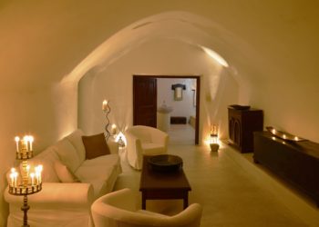 Η  Σαντορίνη μέσα από τα φιλόξενα και πολυτελή Ducato Hotels