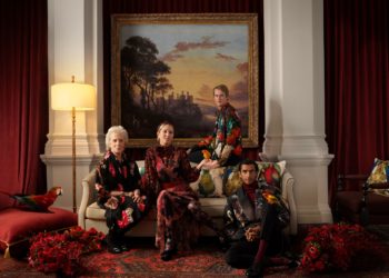 Σύγχρονοι γαλαζοαίματοι στη νέα καμπάνια της Raffles