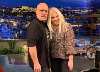 Η Αννίτα Πάνια υποδέχεται τον Νίκο Μουτσινά