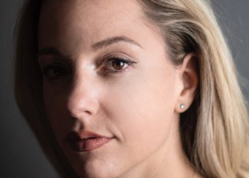 Η Αμαλία Αρσένη από το Α ως το Ω: “Οι ρόλοι είναι ευκαιρίες για ανακάλυψη κρυμμένων πτυχών του εαυτού μας”