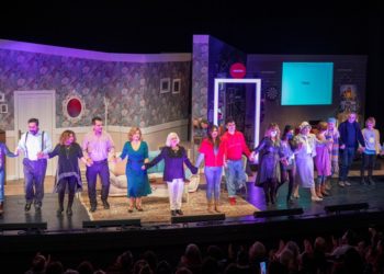 Ένα… νεανικό πάρτι η πρεμιέρα της παράστασης  «Μπίλλυ ο ψεύτης»