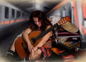 Η Τζένη Παντελή από το Α ως το Ω: “Για να είμαστε ευτυχισμένοι η στιγμή είναι το τώρα και το μέρος το εδώ”