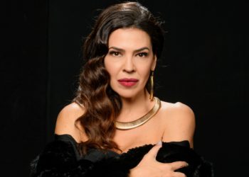 Η Ναταλία Δραγούμη από το Α ως το Ω: “Η δεύτερή μου οικογένεια είναι το θέατρο”