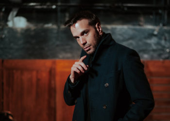 Ο Μάνος Καρατζογιάννης από το Α ως το Ω: “Η αγάπη είναι η αφετηρία και ο προορισμός”