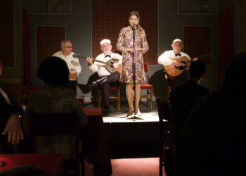 Άγριες Μέλισσες: Πόσο θα κρατήσει η χαρά της Δρόσως και του Κωνσταντή;