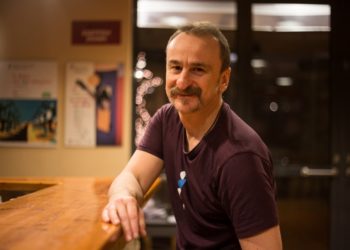 Ο Παντελής Δεντάκης από το Α ως το Ω: “Αν δεν νιώσεις την απόλυτη λύπη, δεν μπορείς να νιώσεις την απόλυτη χαρά”