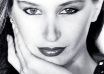 “Δεν άλλαξα ποτέ το επώνυμό μου, είμαι η Λάουρα Ντε Νίγκρις”