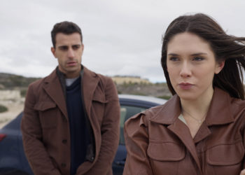 Η γη της ελιάς: Η Μυρτάλη ενοχλείται από την αδυναμία του Στέφανου στην μητέρα του