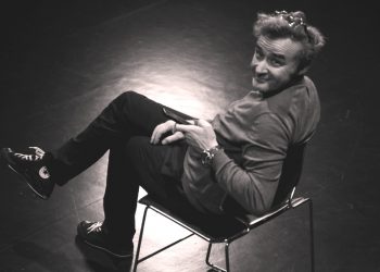 Ο Νίκος Ορφανός από το Α ως το Ω: “Έχω μια ωραία ζωή και ευγνωμονώ το Θεό και το σύμπαν κάθε μέρα”