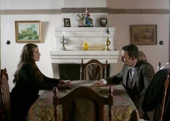 Άγριες Μέλισσες: Η Δρόσω καταστρέφει τους αρραβώνες του Νικηφόρου