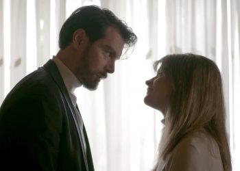 Άγριες Μέλισσες: Το μυστικό της Ελένης κινδυνεύει να αποκαλυφθεί