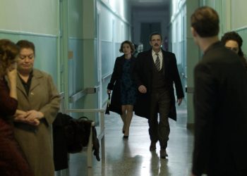 Άγριες Μέλισσες: Ο Κωνσταντής δίνει μάχη για τη ζωή του