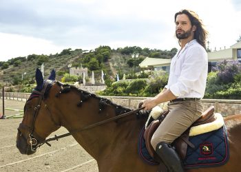 Ο Νικόλας Μπράβος από το Α ως το Ω: “Θέλω να είμαι ο «δράστης» της  ζωής μου”